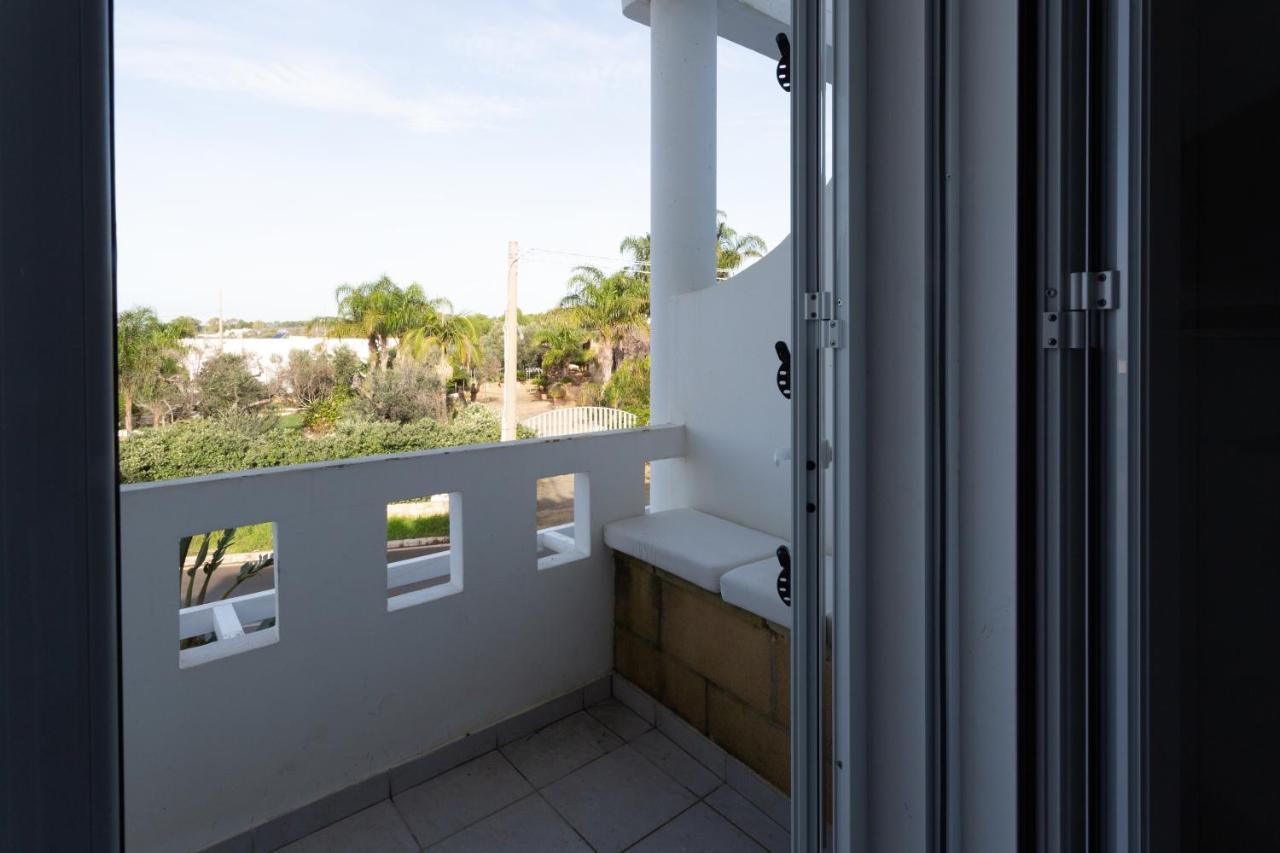 Bilocale Climatizzato Con Vista Panoramica Apartment Ugento Exterior photo
